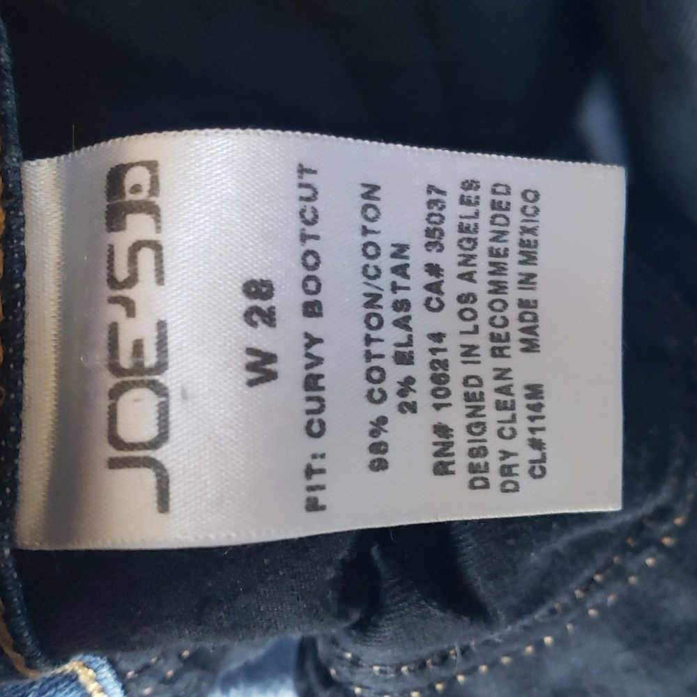 Joe's Size 28, Curvy Bootcut.  Classic Blue Denim Jeans - Picture 9 of 10